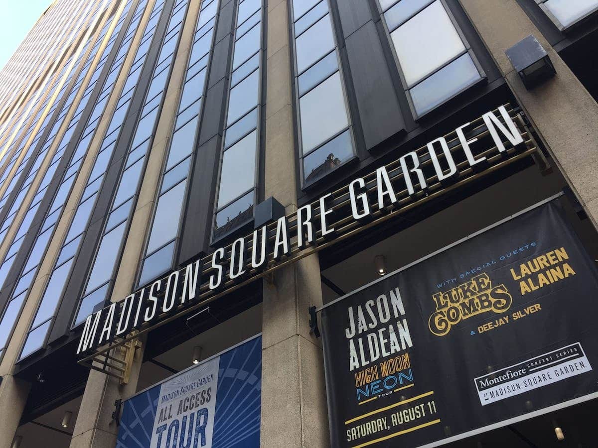 Associer judicieusement les plantes dans un jardin en carrés pour des récoltes abondantes