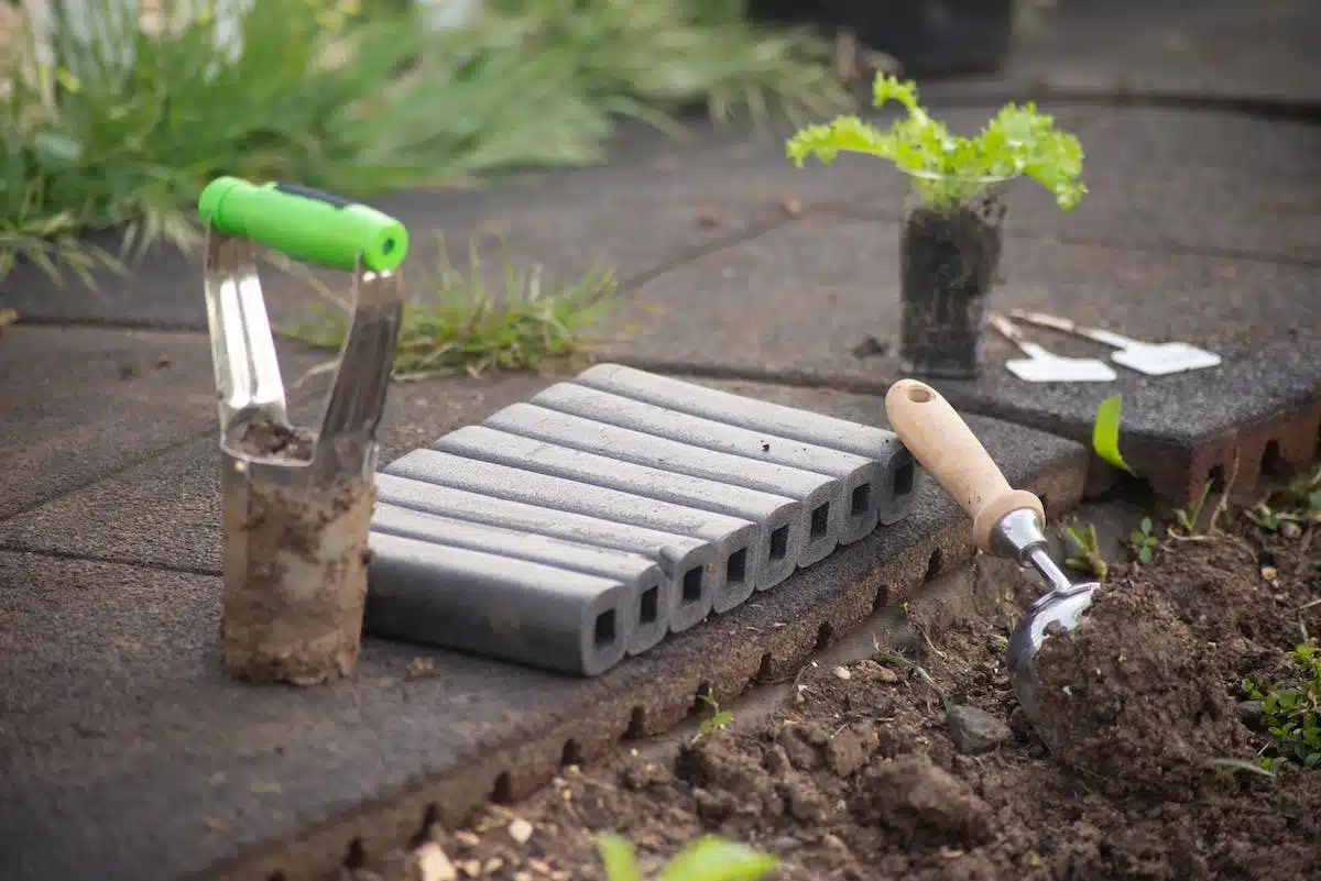 Des outils de jardinage respectueux de l’environnement pour un jardin écologique