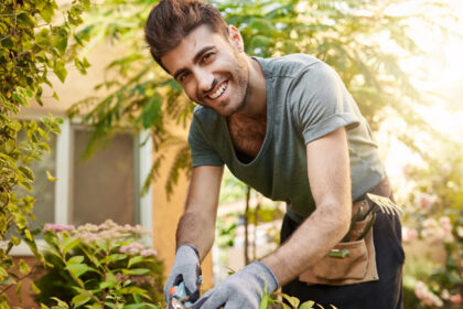 Confier l'entretien de son jardin à un professionnel : une bonne idée à Lyon ?
