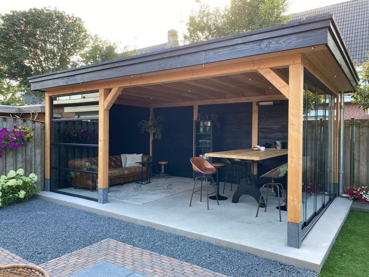 Une pergola en bois pour prolonger votre été